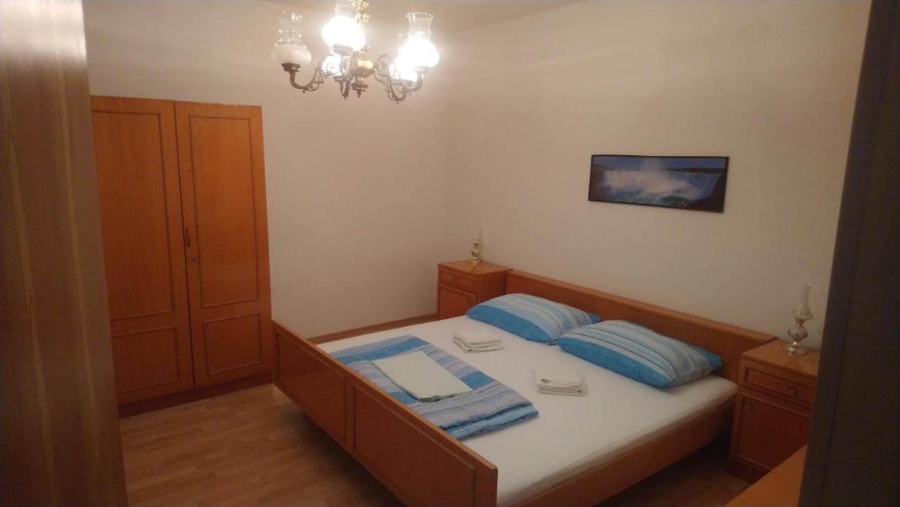 Apartment Vidas Kampor Екстериор снимка