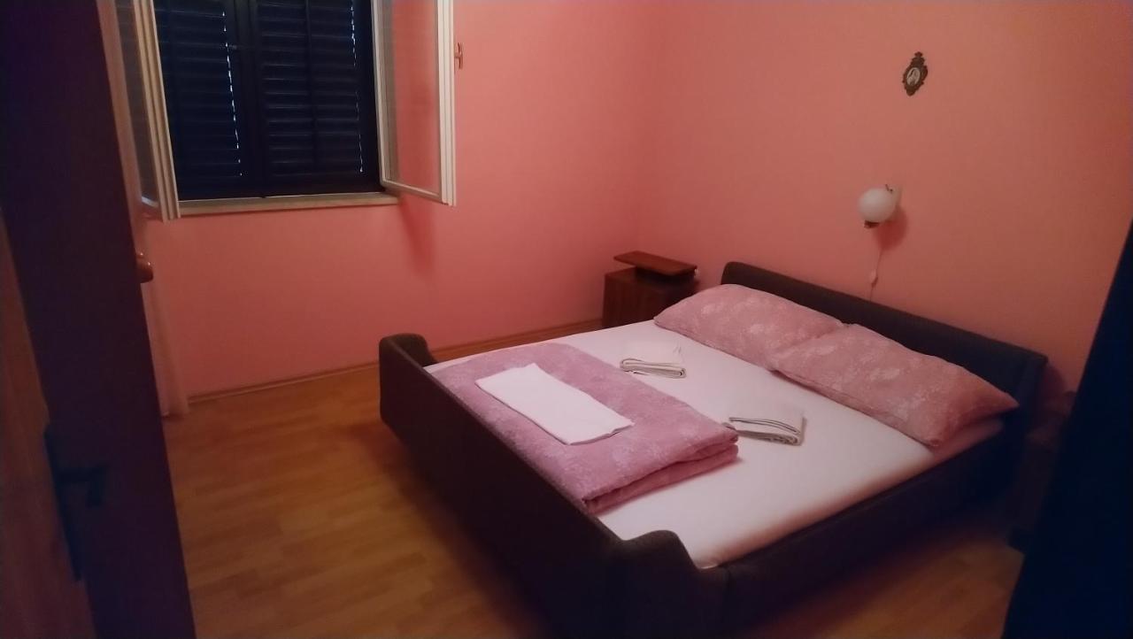 Apartment Vidas Kampor Екстериор снимка